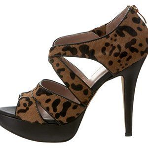 LIKE NEW Vince Camuto MELVA Animal Platform Sandal